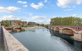 Getaway For 2 Beautiful Studio Near The Garonne
